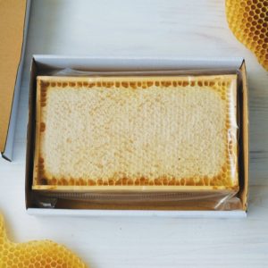 Raw Honey In Honeycomb Of Wildflowers 600g